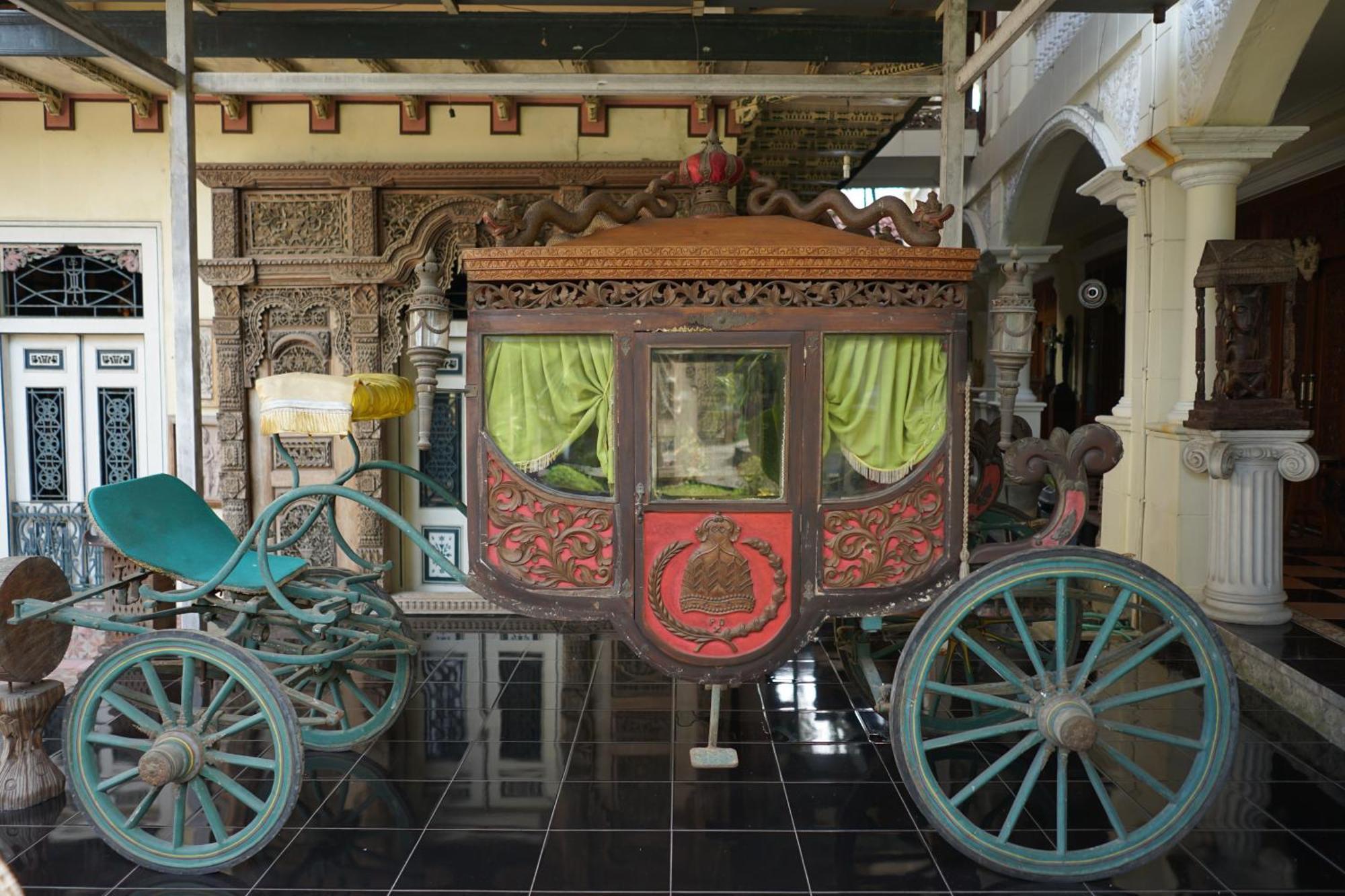 Rumah Pesik Art & Heritage Hotel Gondowulung Exteriör bild